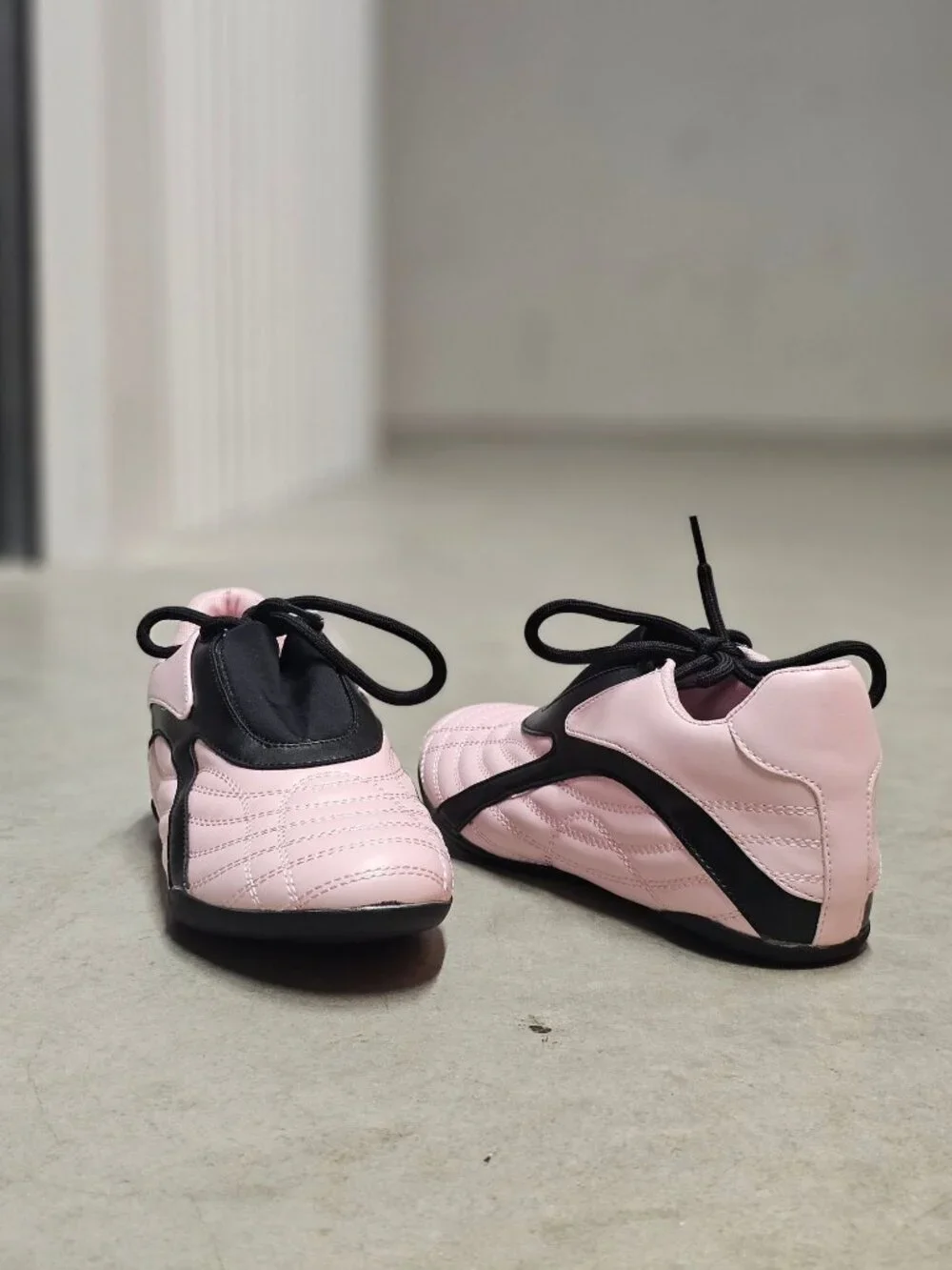 Womens Pink & Black Lace-Up Soft Sole Shoes Lightweight & Comfortable For Casual